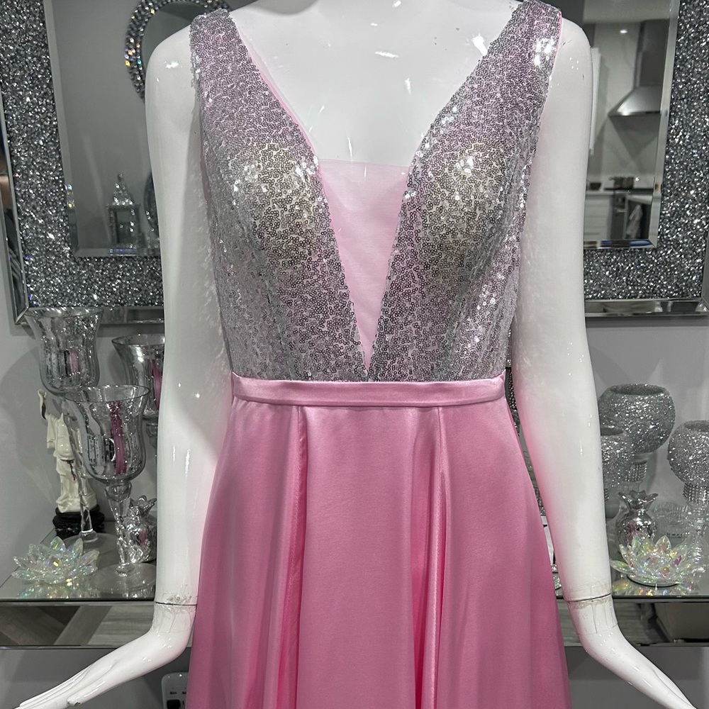 NWOT 👛 Pink Sequin Satin Evening Gown - Picture 8 of 16